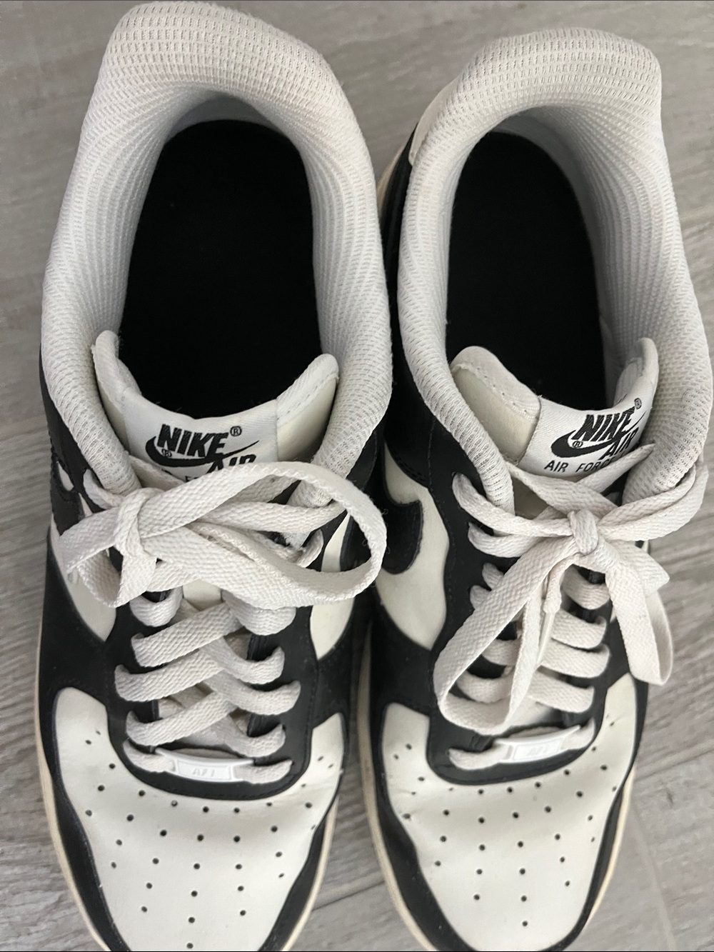 Nike Air Force 1 Men's Low-Top Sneakers — Black & White Size 10.5 CT7875-994 - Picture 2 of 6